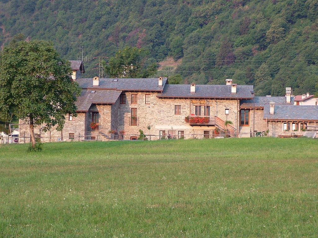 Le Case Dei Baff Morbegno Exterior foto